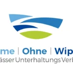 Logo des Gewässerunterhaltungsverbandes Helme/Ohne/Wipper. Das stilisierte Zeichen zeigt geschwungene blaue und grüne Flächen, die Wasserläufe und Landschaft symbolisieren. Darunter steht der Schriftzug „Helme | Ohne | Wipper – GewässerunterhaltungsVerband“.