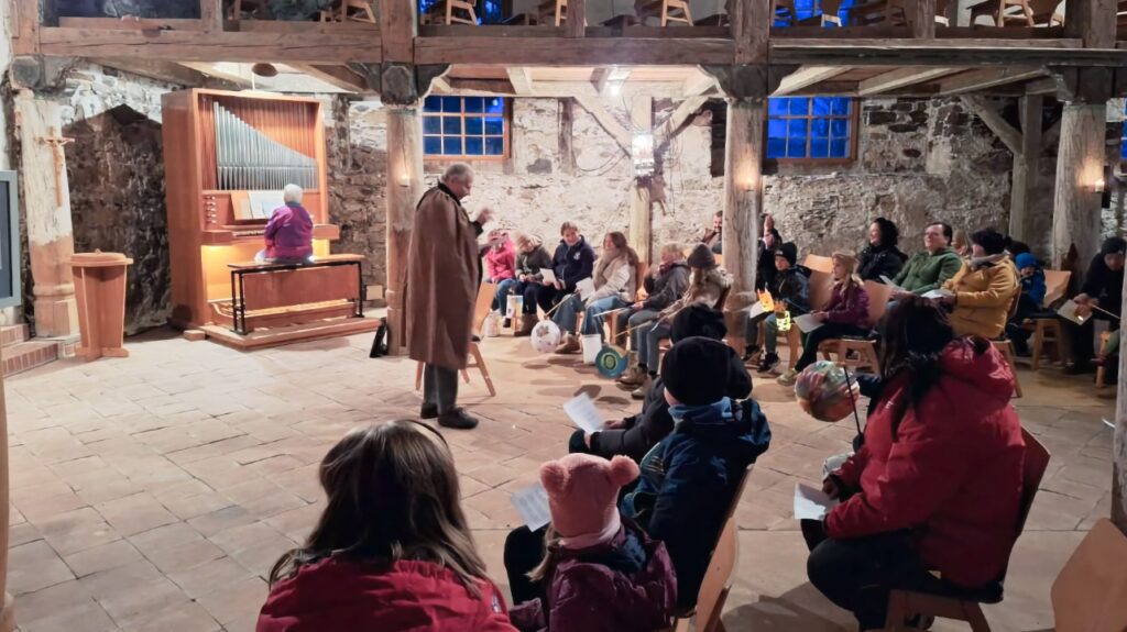 Kinderandacht zu St. Martin in Herrmannsacker