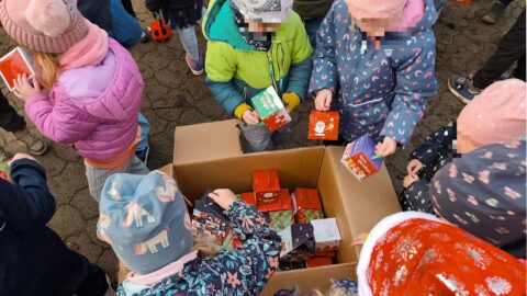 Weihnachtlicher Besuch in der Gemeindeverwaltung