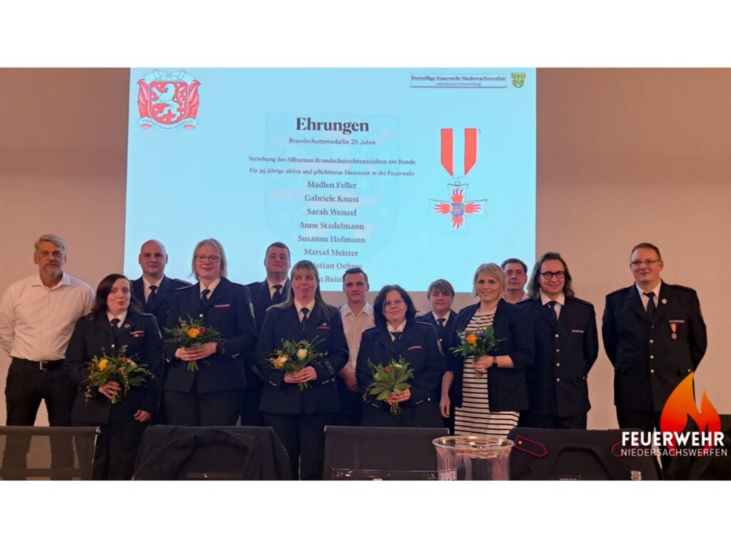 Feuerwehr Niedersachswerfen: Ehrungen und Neuwahlen