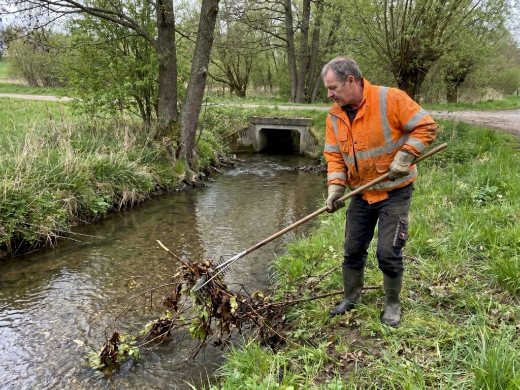 Gew&auml;sserverband sucht Flussarbeiter